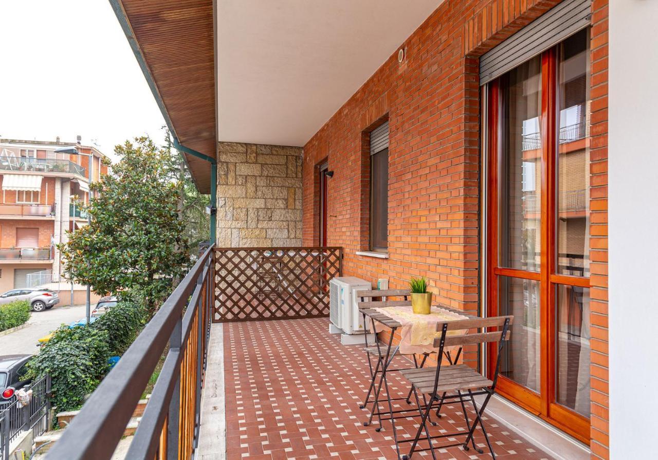 B&B Villa Montreux Ріміні Екстер'єр фото