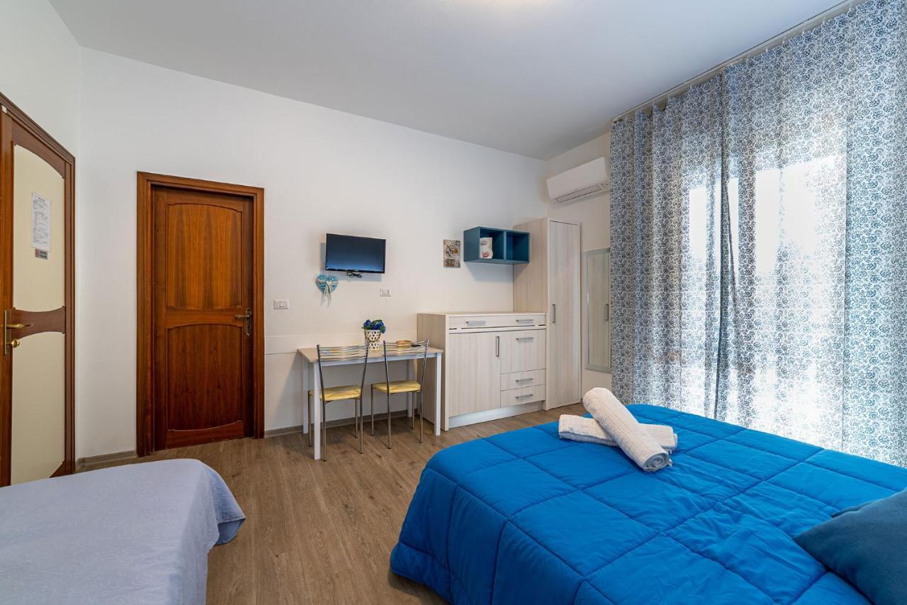 B&B Villa Montreux Ріміні Екстер'єр фото