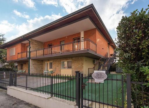 B&B Villa Montreux Ріміні Екстер'єр фото